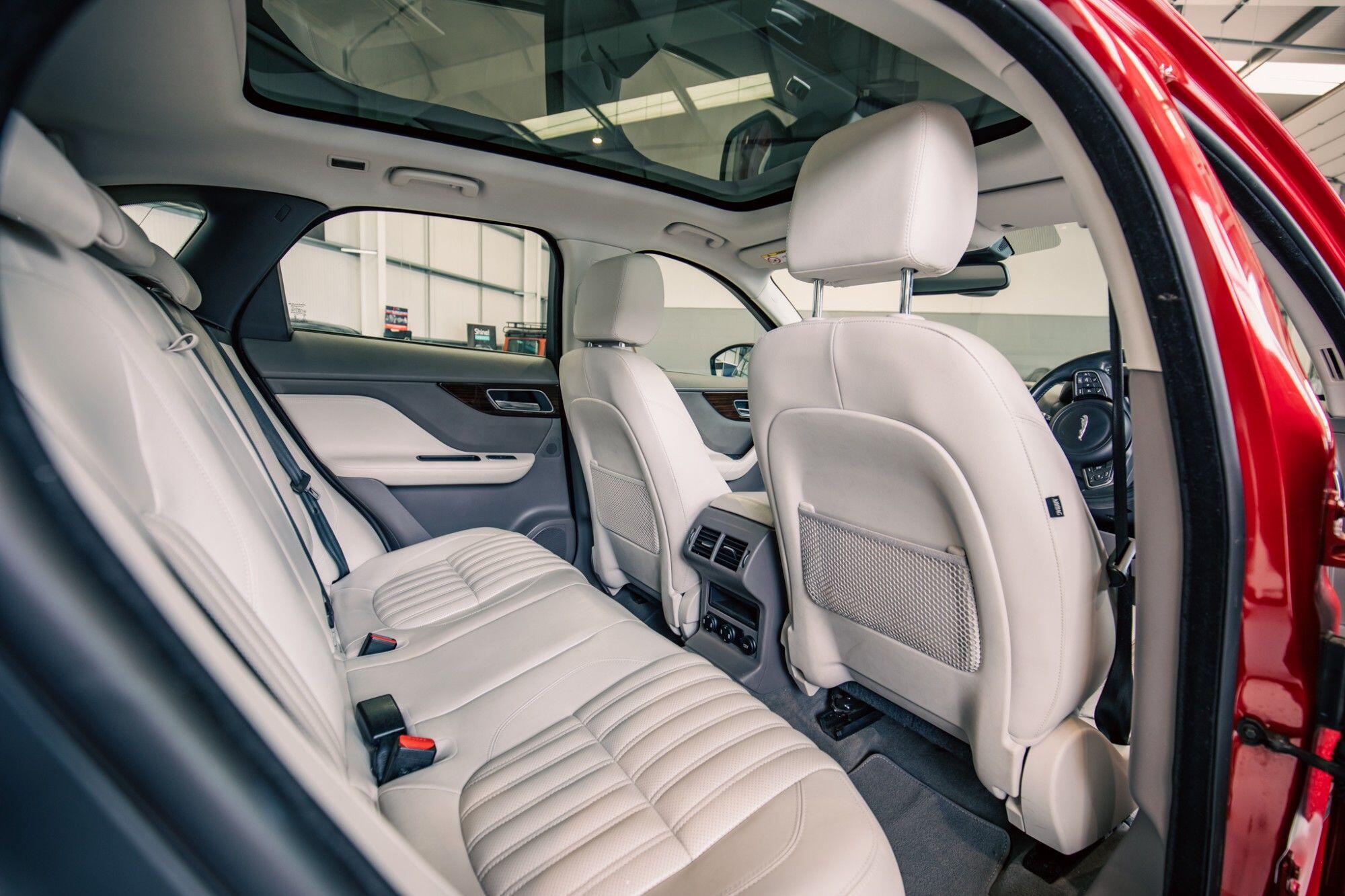 Jaguar F-Pace view 9