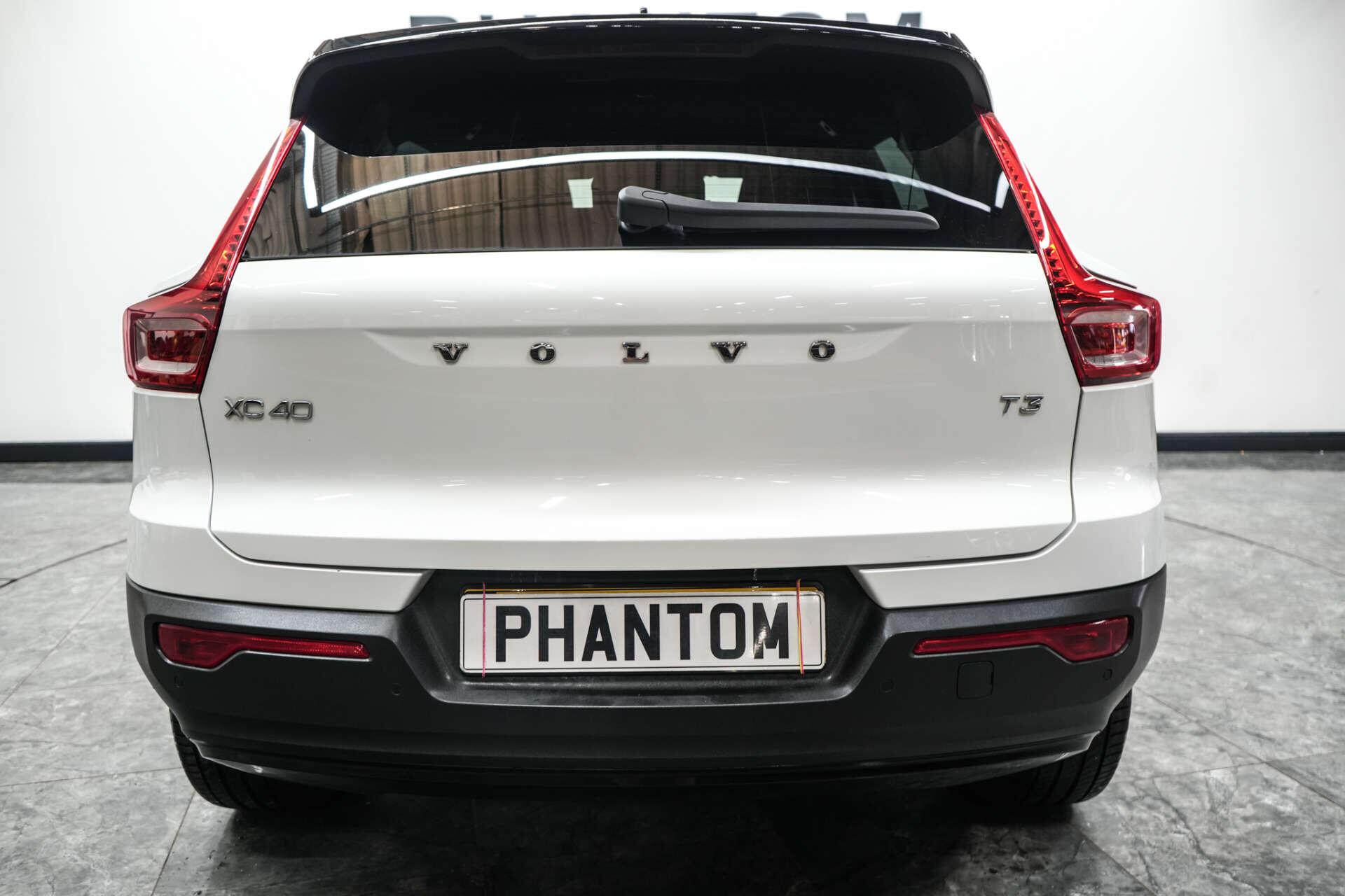 Volvo XC40 view 9