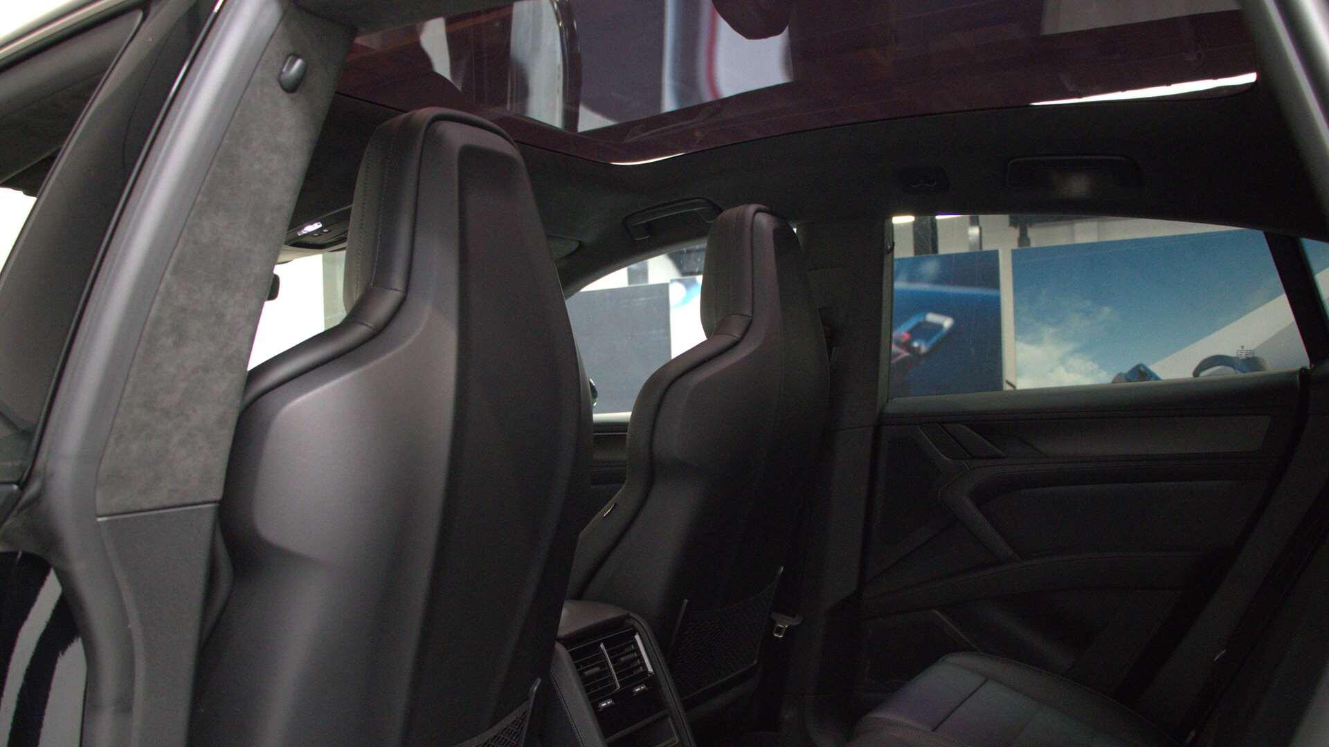 Porsche Cayenne view 30