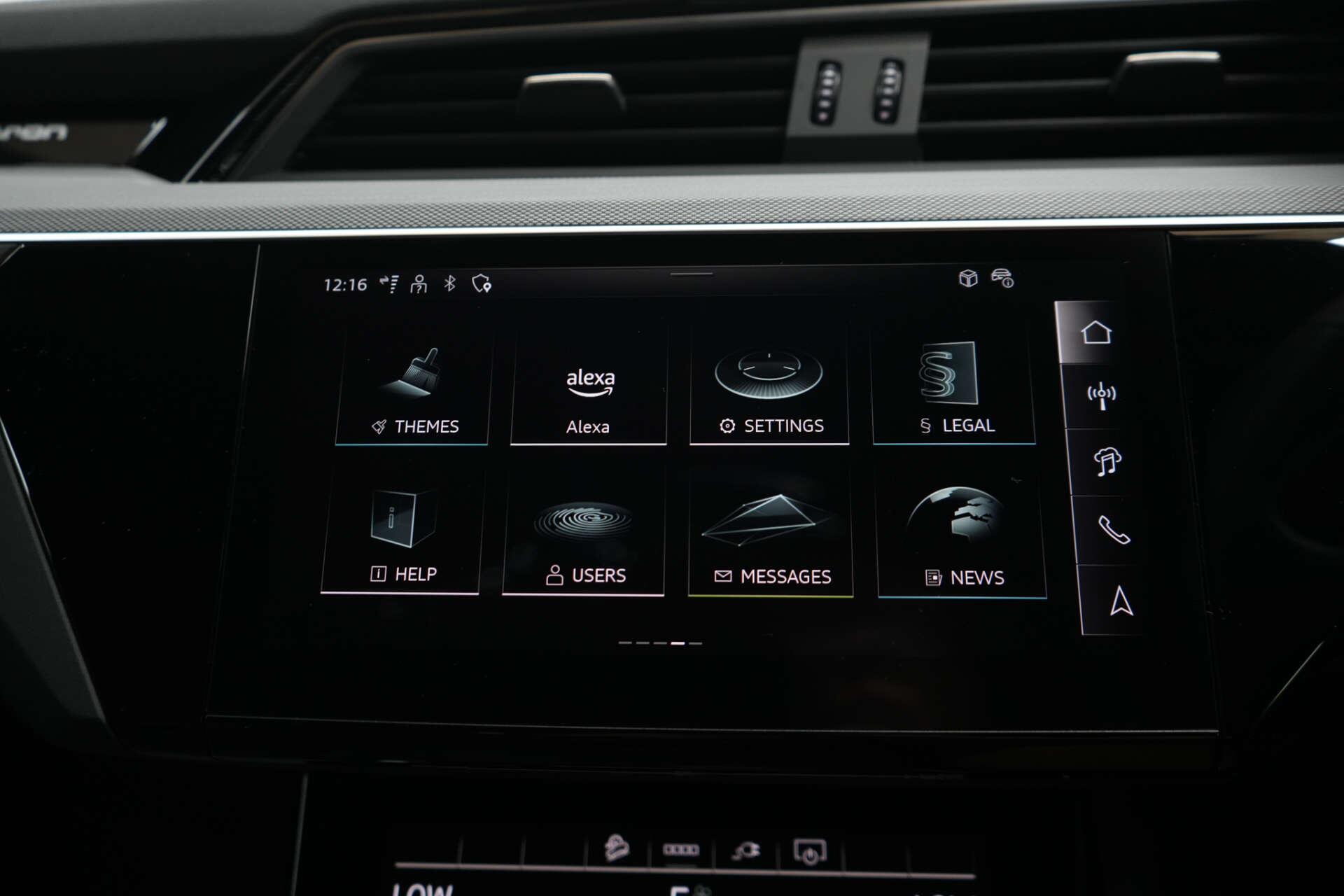 Audi Q8 E-Tron view 31
