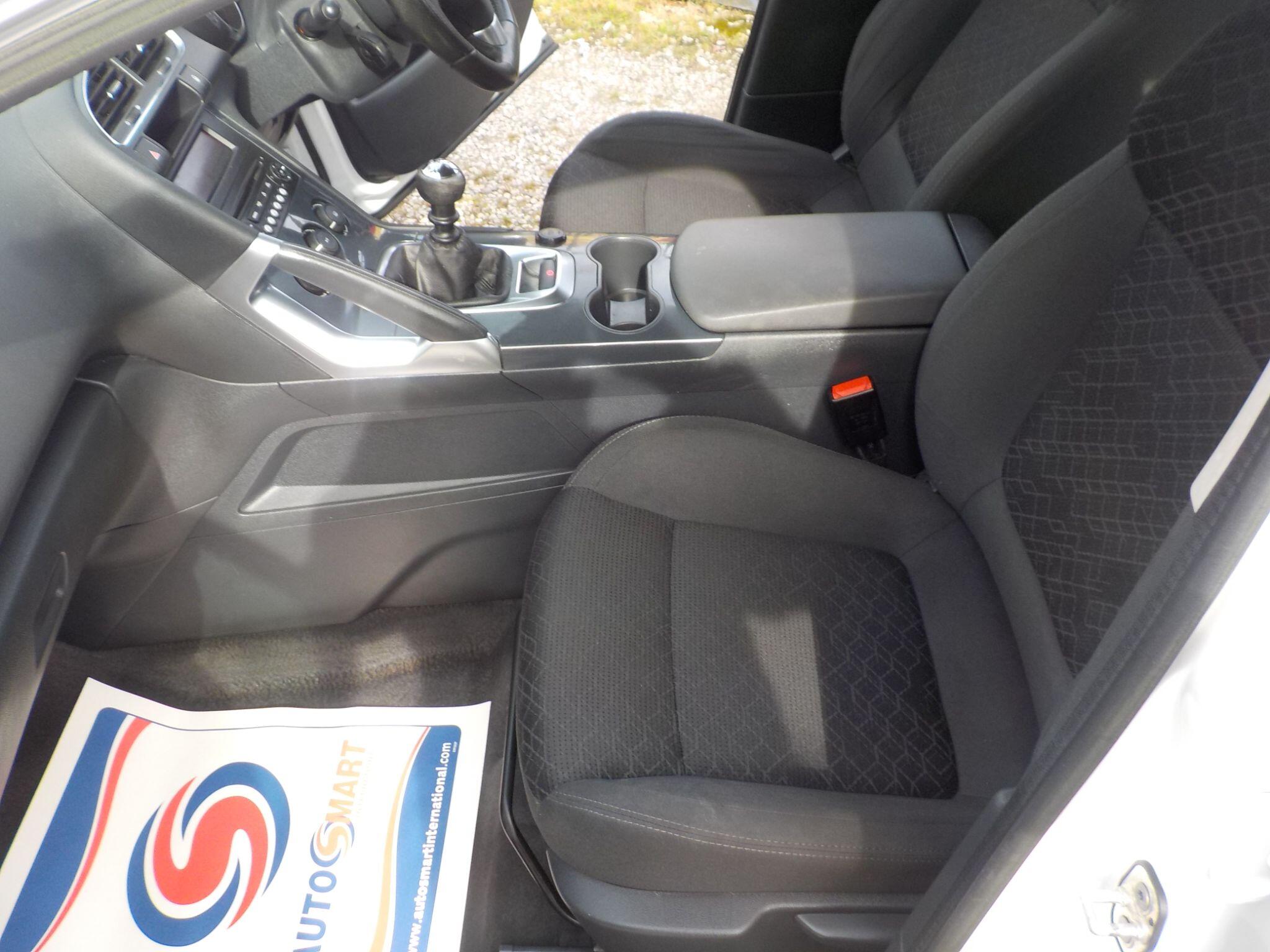 Peugeot 3008 1.6 HDi Active Euro 5 5dr