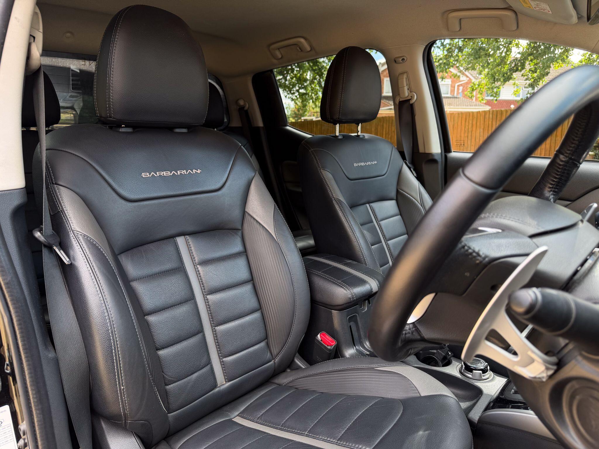 Mitsubishi L200 view 7