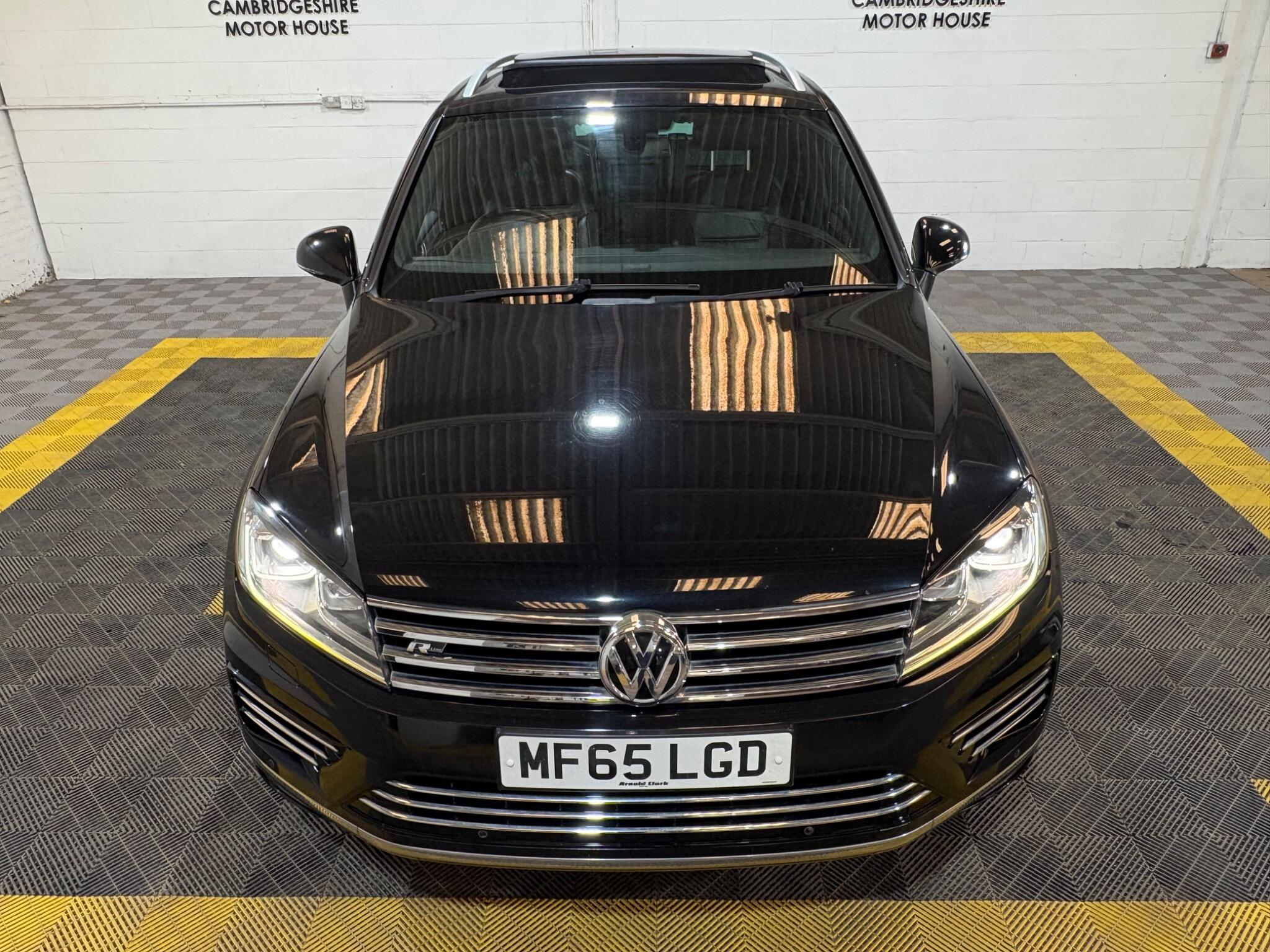 Volkswagen Touareg view 66