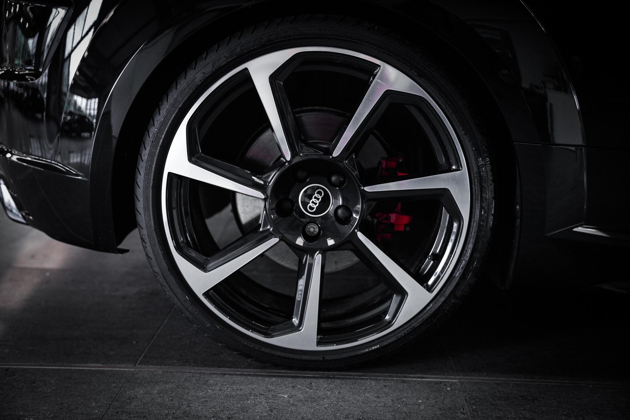 Audi TT RS view 29