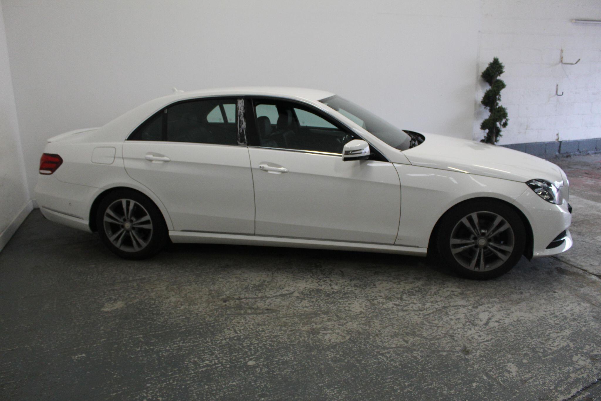 Mercedes-Benz E-Class view 4