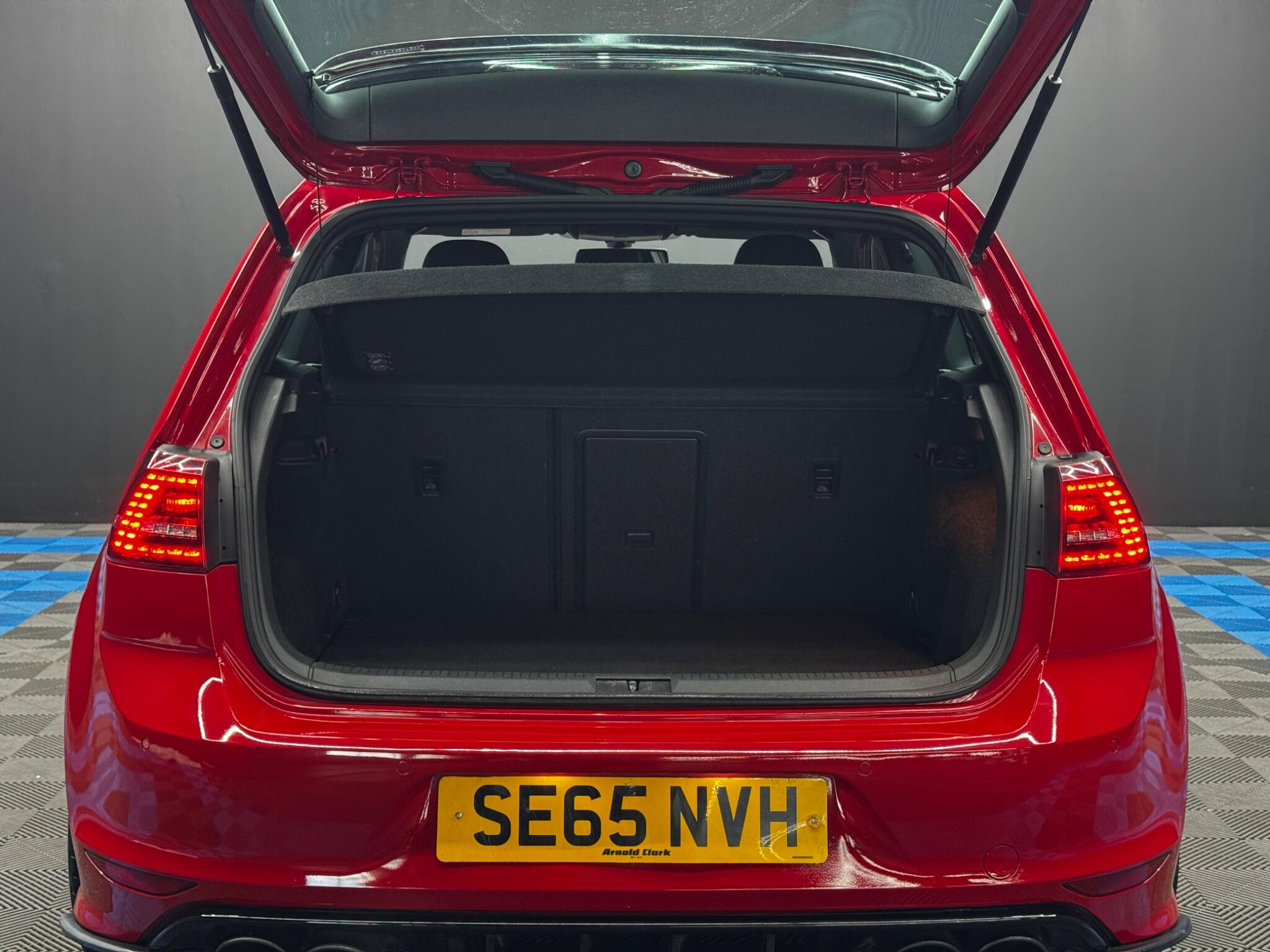 Volkswagen Golf view 40