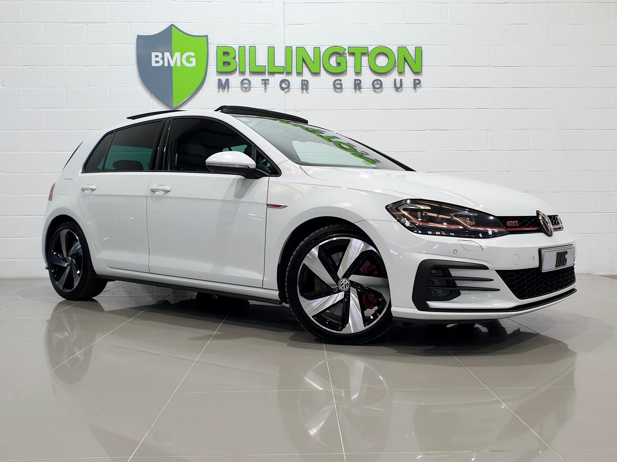Volkswagen Golf view 9