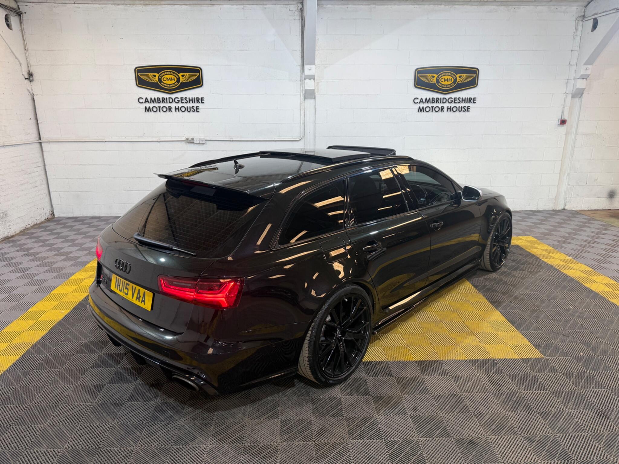 Audi RS6 view 15