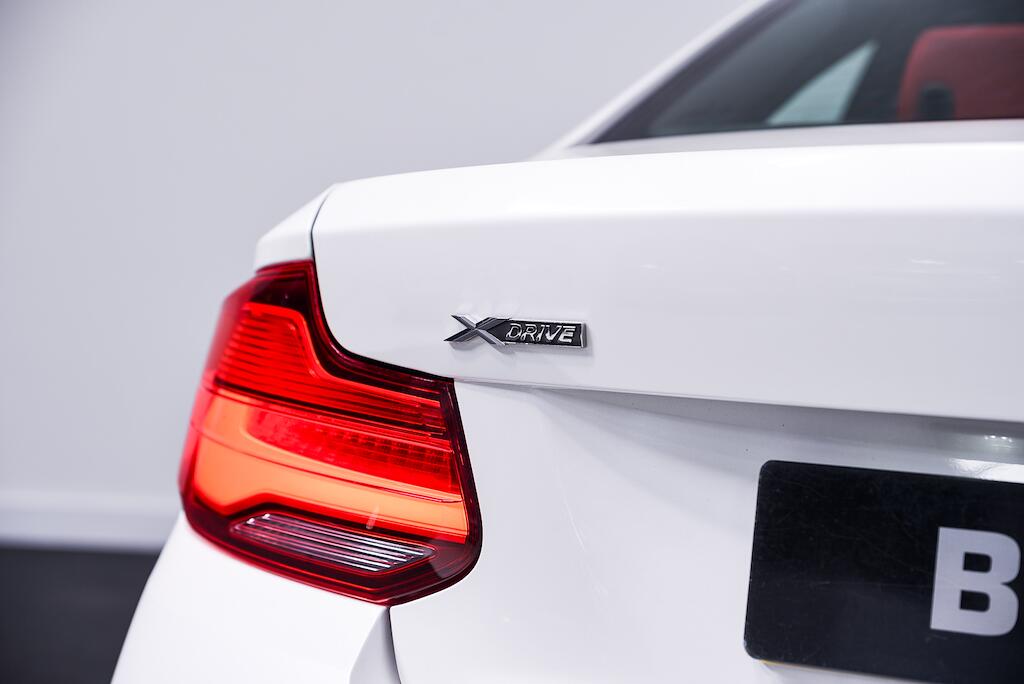 BMW 2 Series view 10
