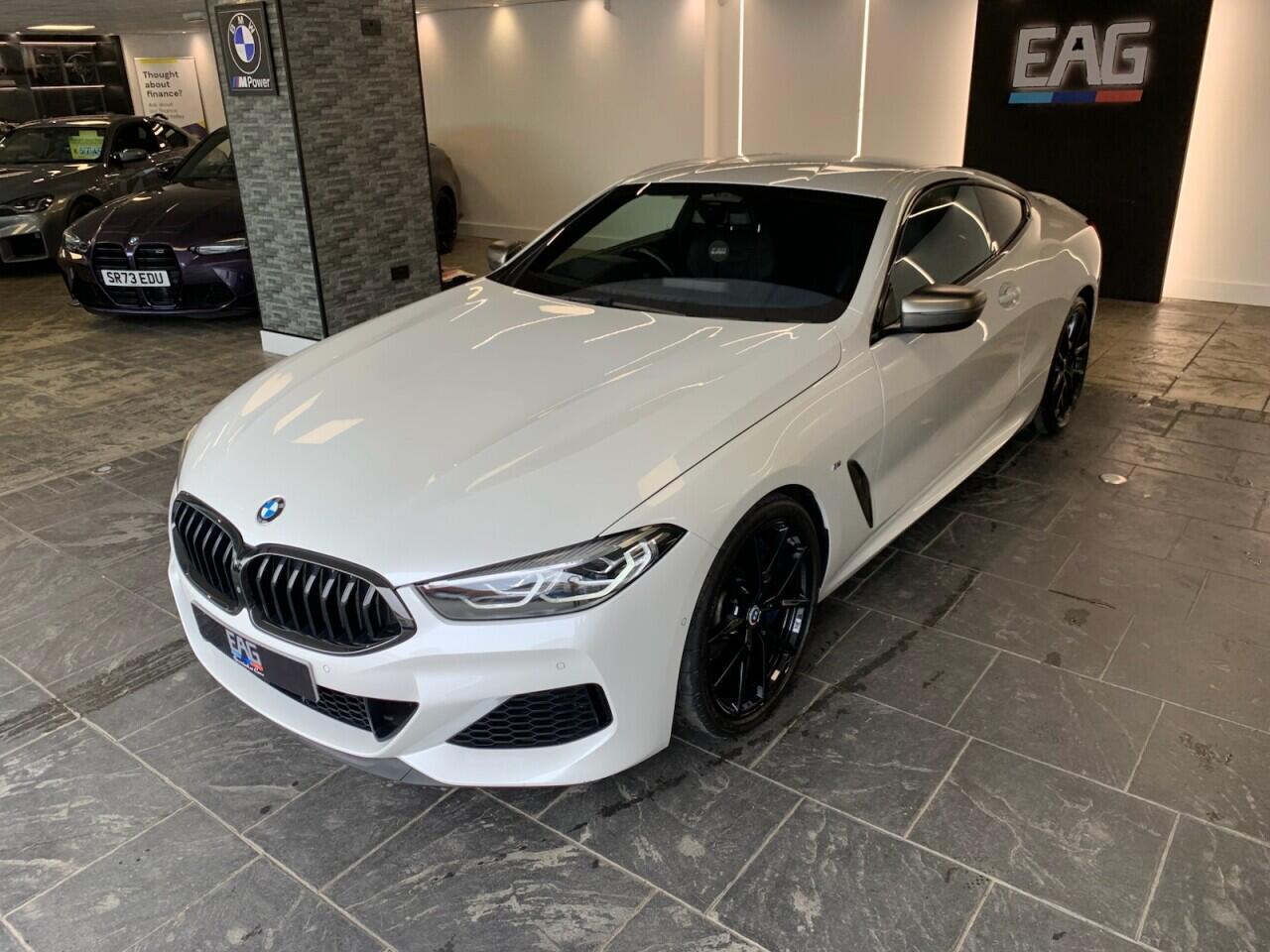 BMW 8 Series view 11
