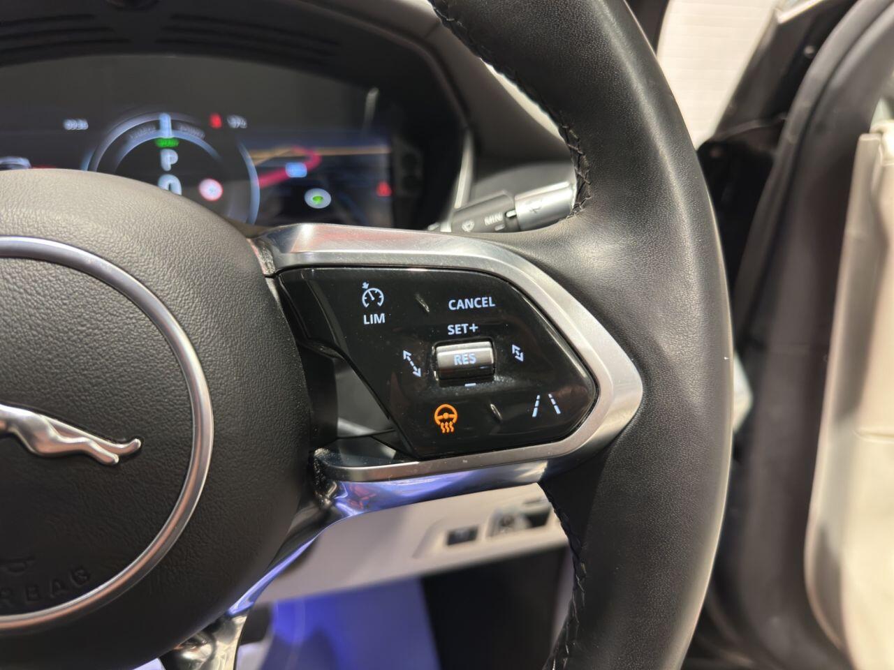Jaguar I-Pace view 15