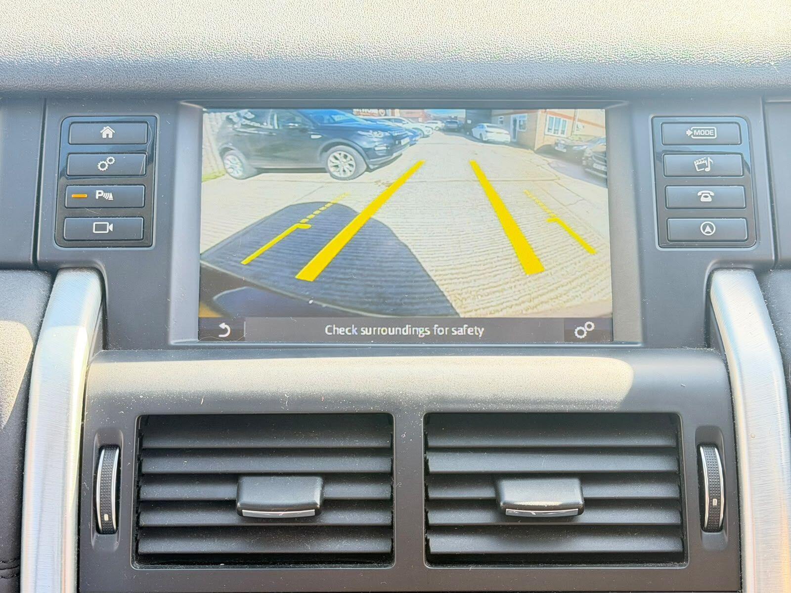 Land Rover Discovery Sport view 29