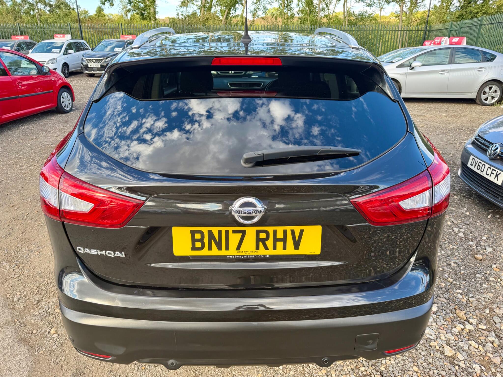 Nissan Qashqai view 16