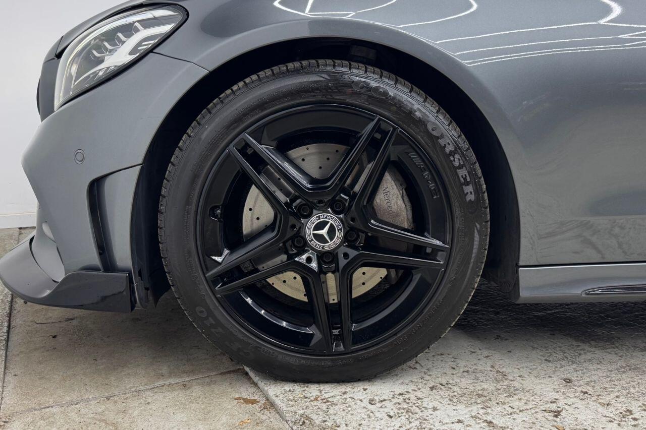 Mercedes-Benz C-Class view 39
