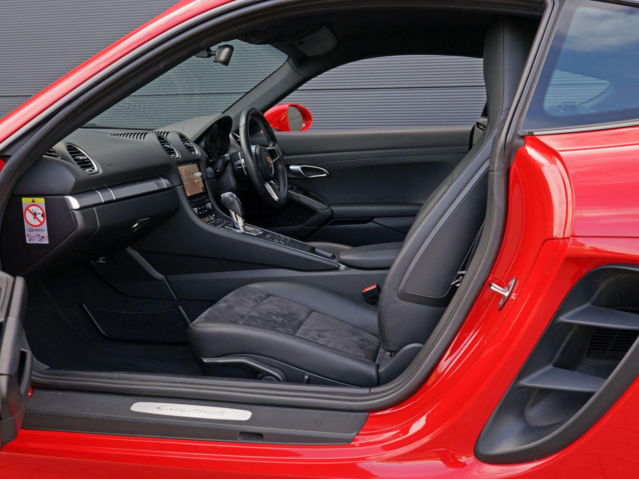 Porsche Cayman view 92