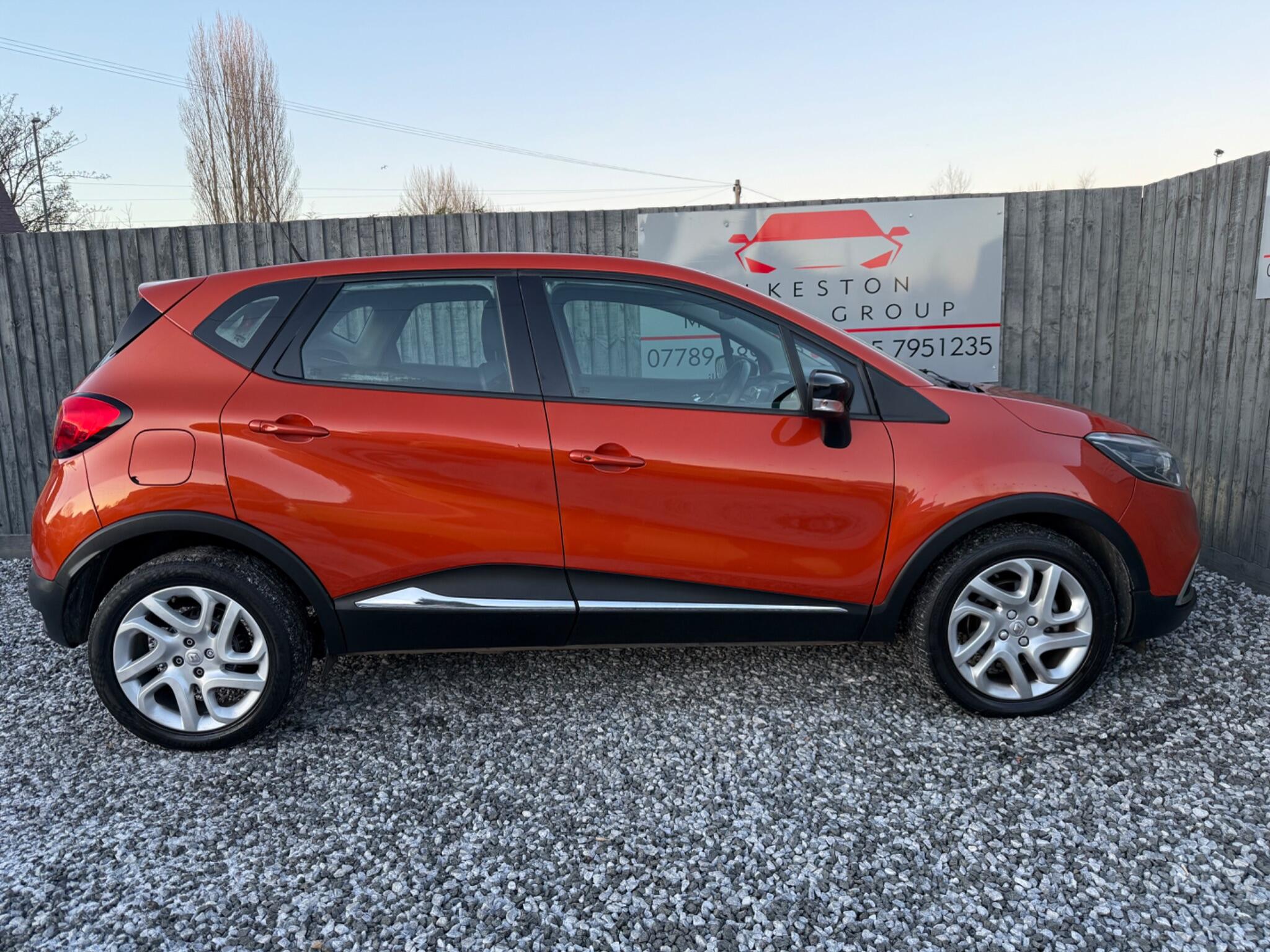 2015 Renault Captur 1.5 dCi ENERGY Dynamique Nav Euro 6 (s/s) 5dr • 90,890 miles image 13