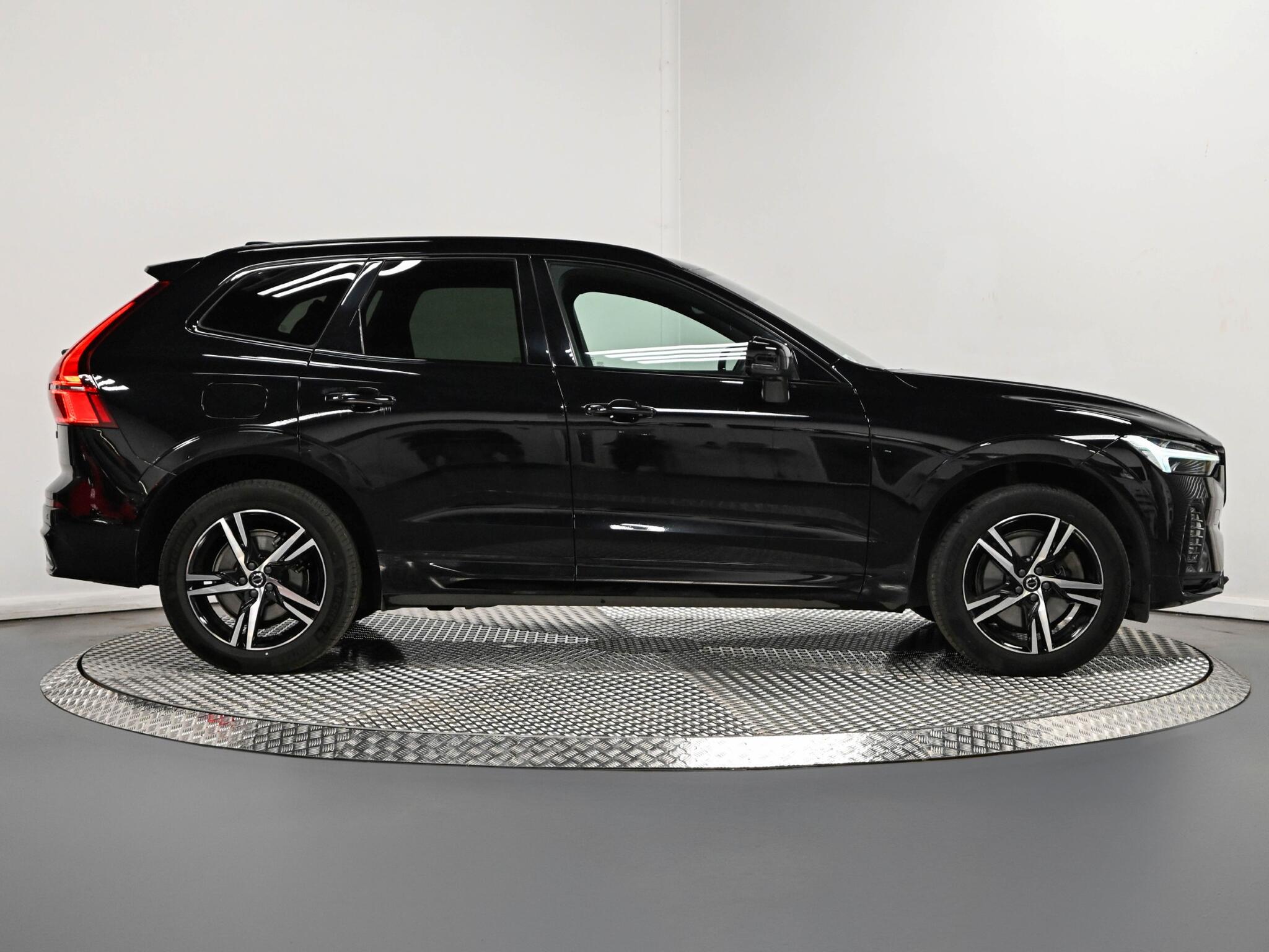 Volvo XC60 view 21