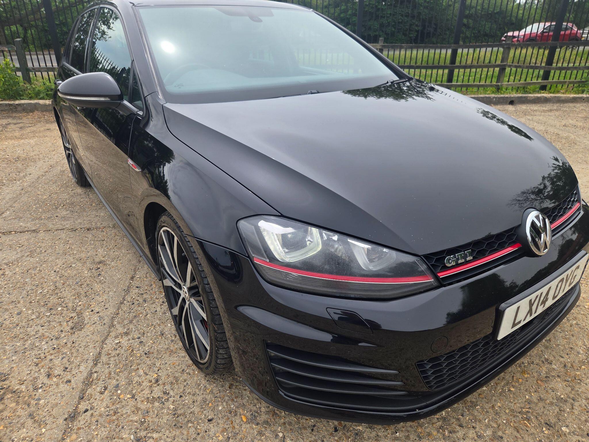Volkswagen Golf view 2