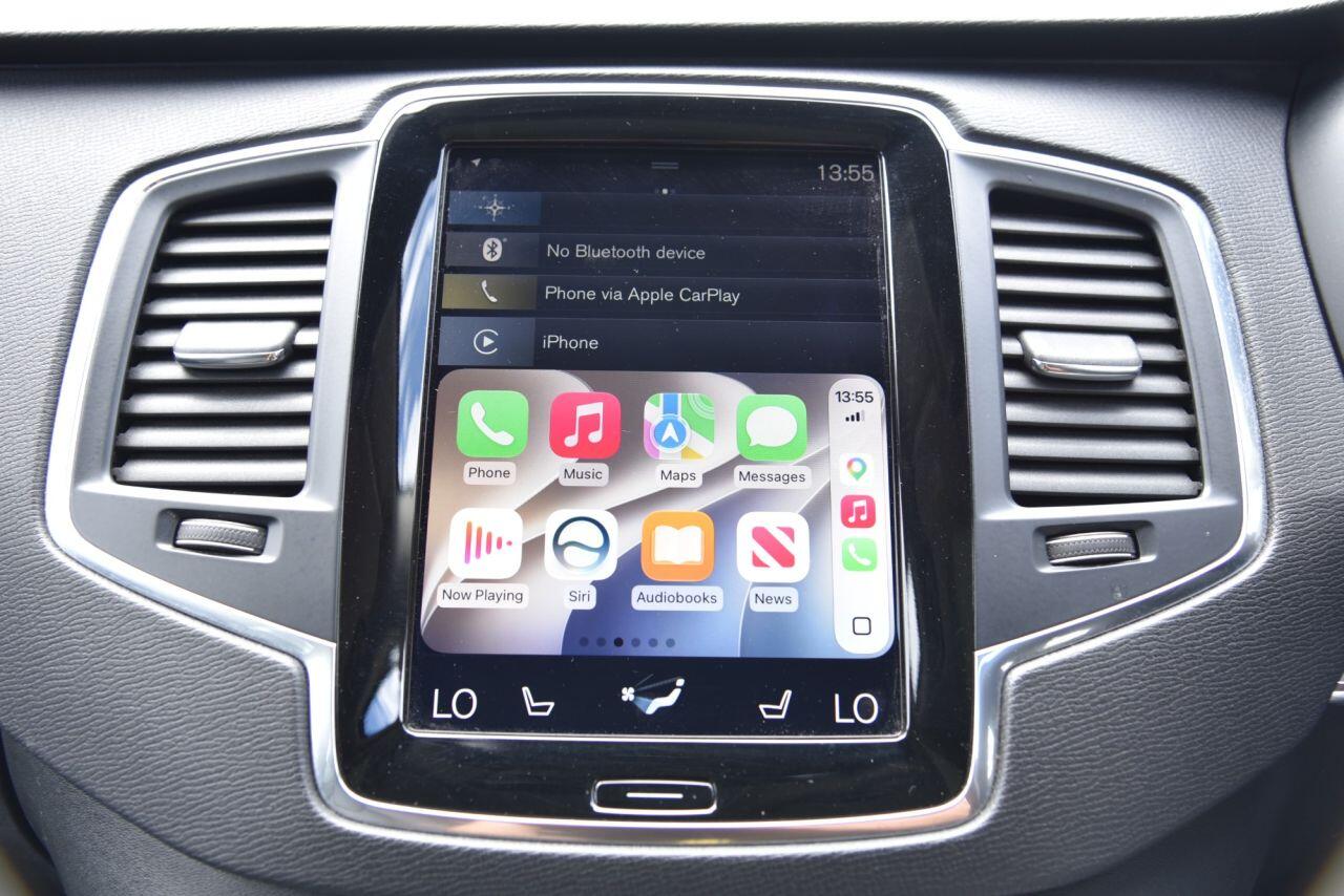 Volvo XC90 view 8