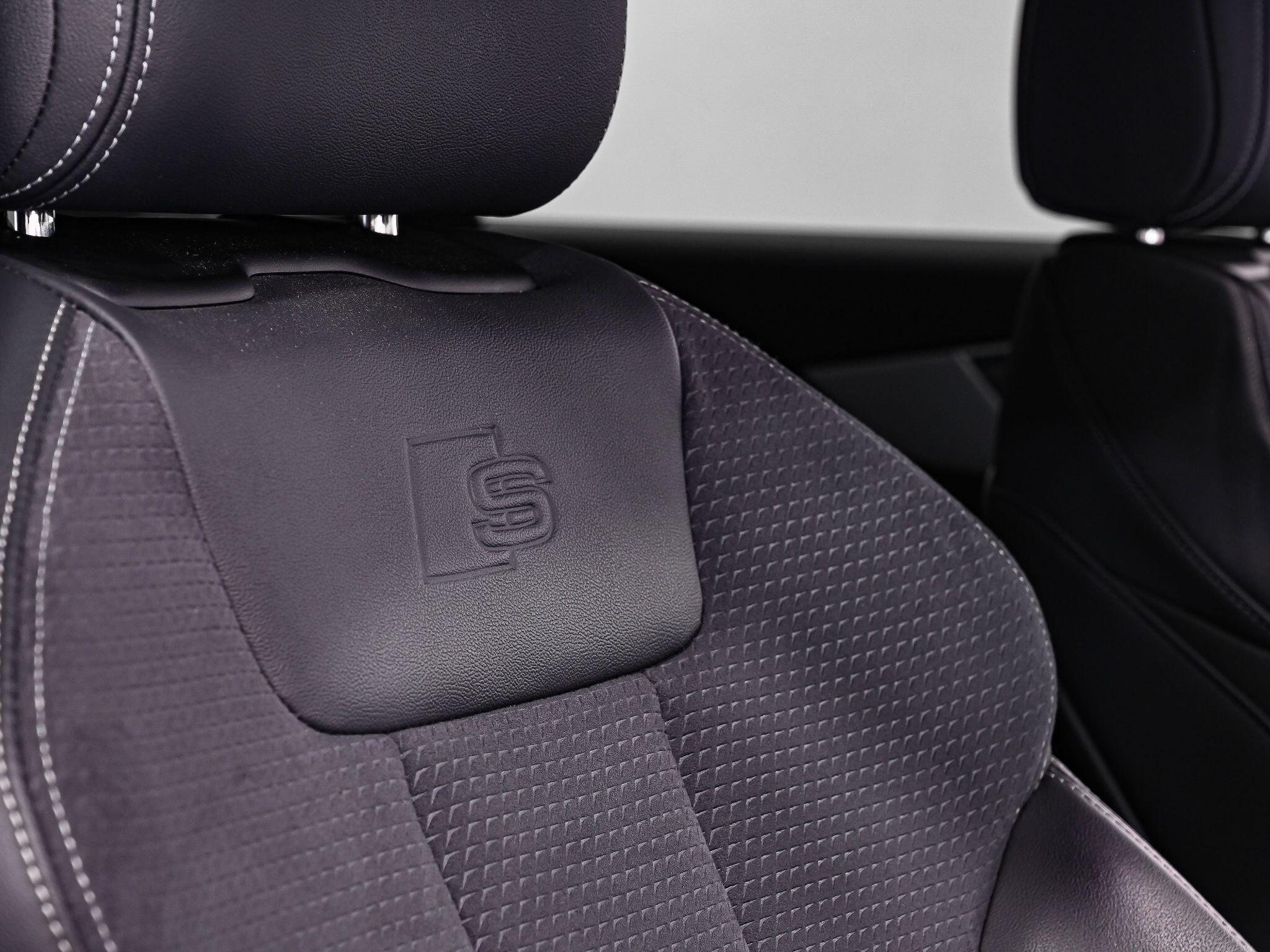 Audi A5 view 7