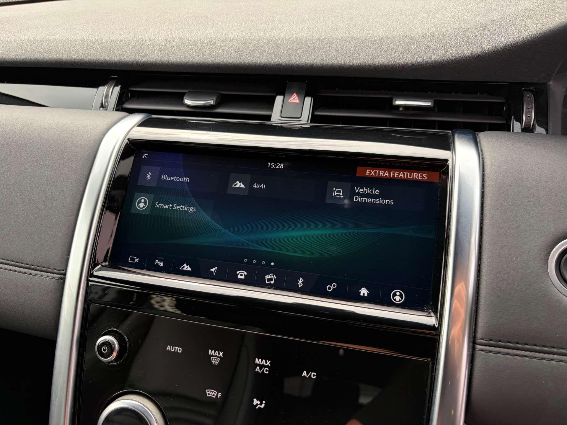 Land Rover Discovery Sport view 55