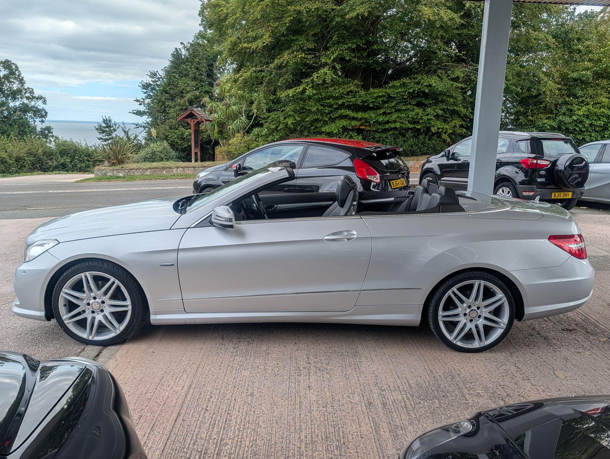 Mercedes-Benz E-Class view 7