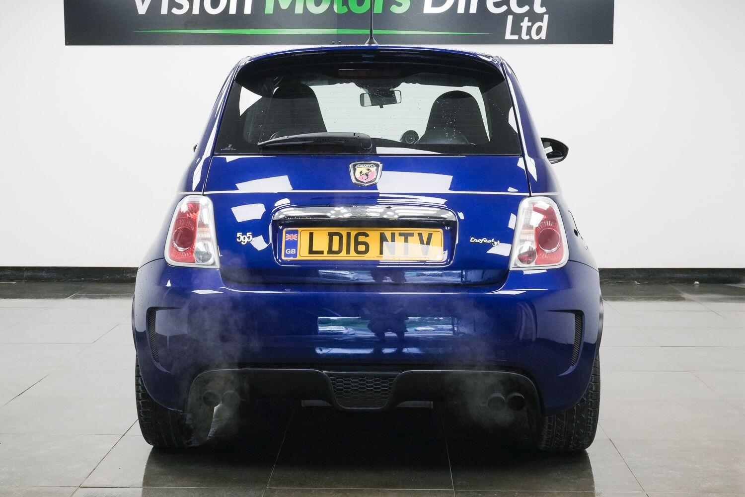 Abarth 595 view 3