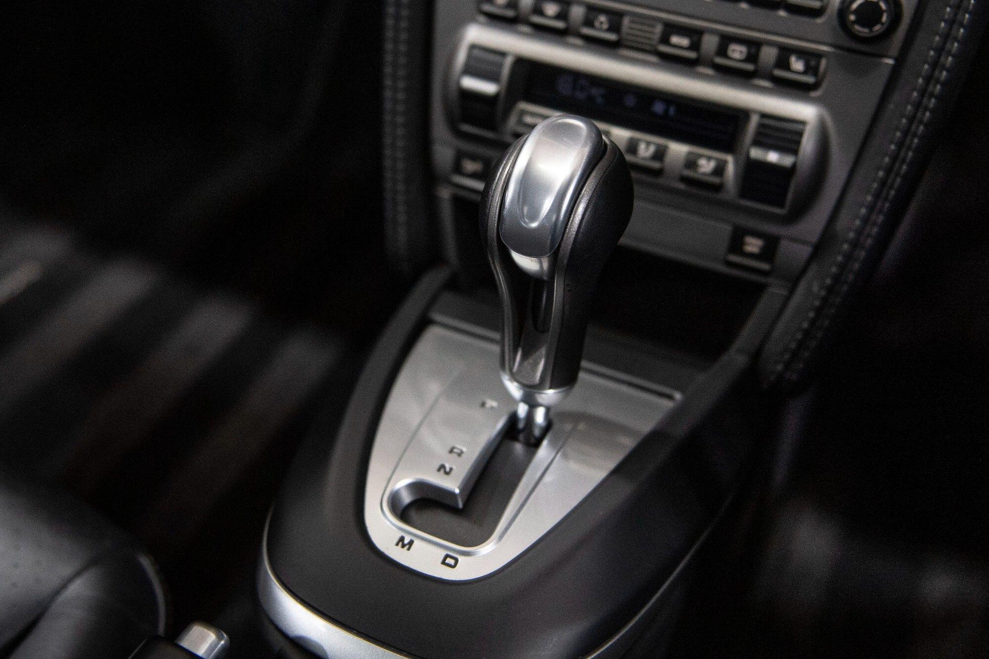Porsche 911 view 23