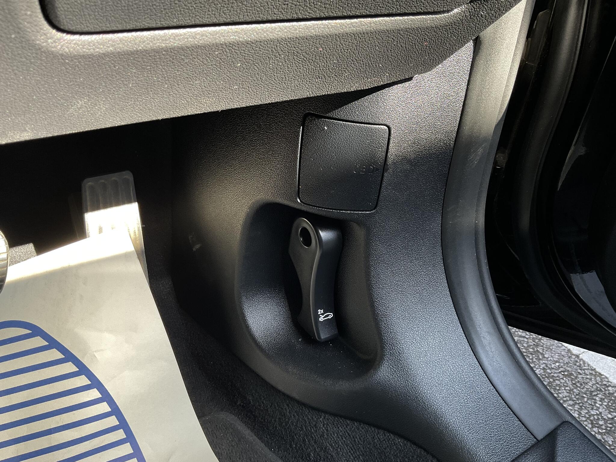 BMW 1 Series view 28