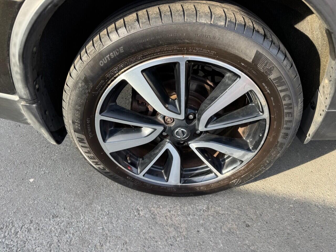 Nissan X-Trail view 23