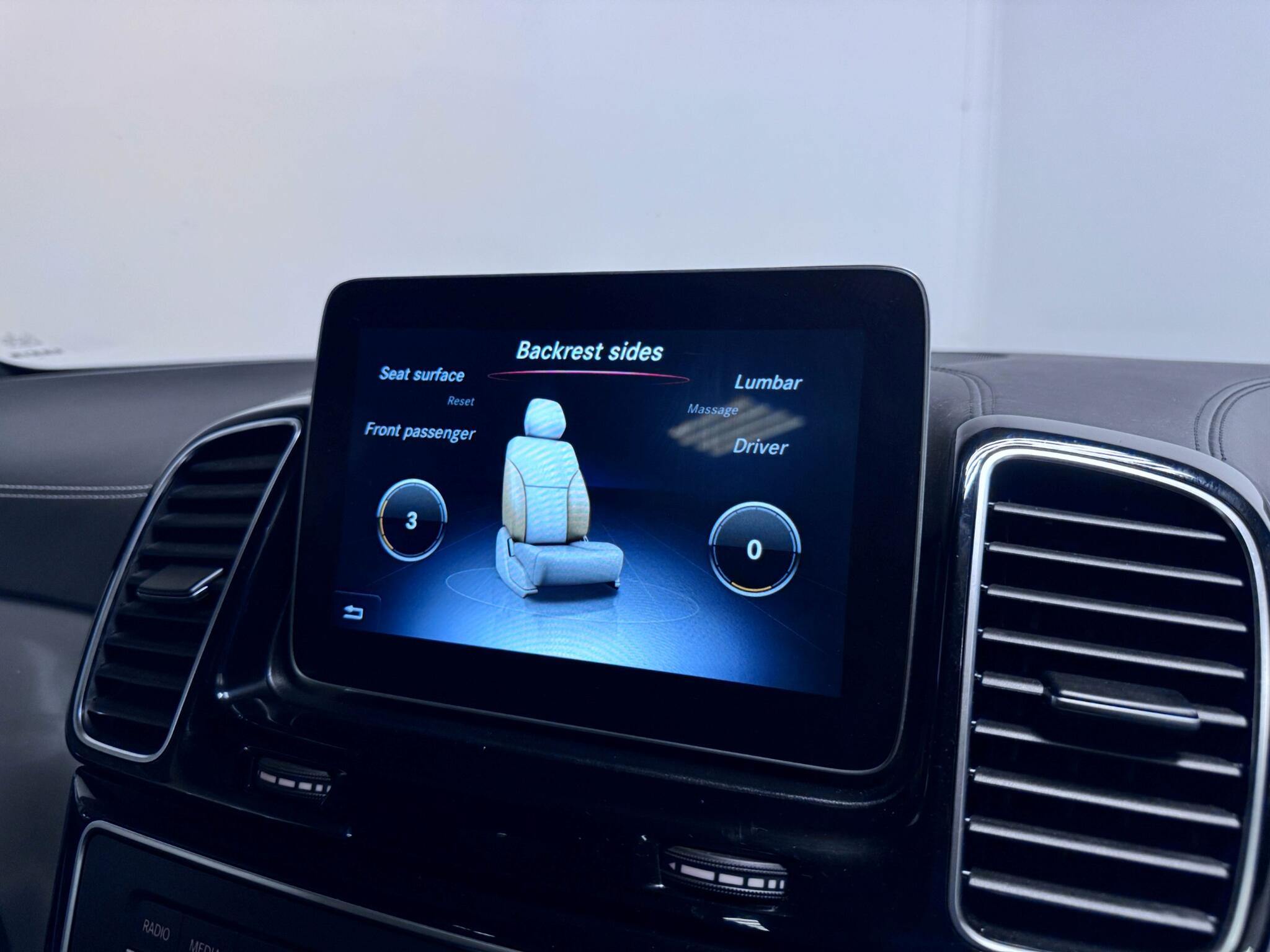 Mercedes-Benz Gle view 67
