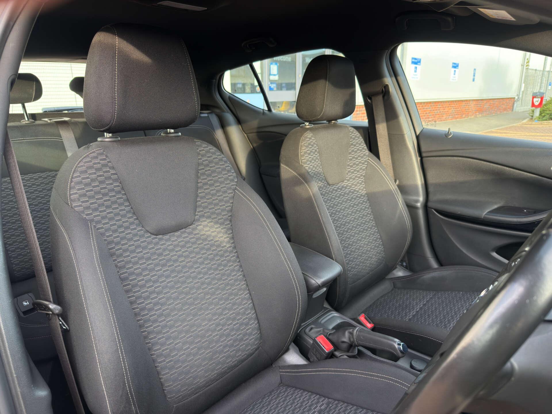 Vauxhall Astra view 14