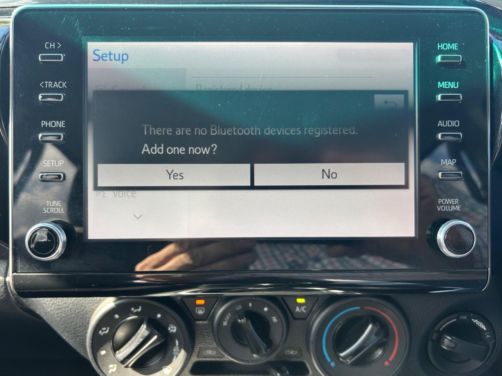Toyota Hilux view 26
