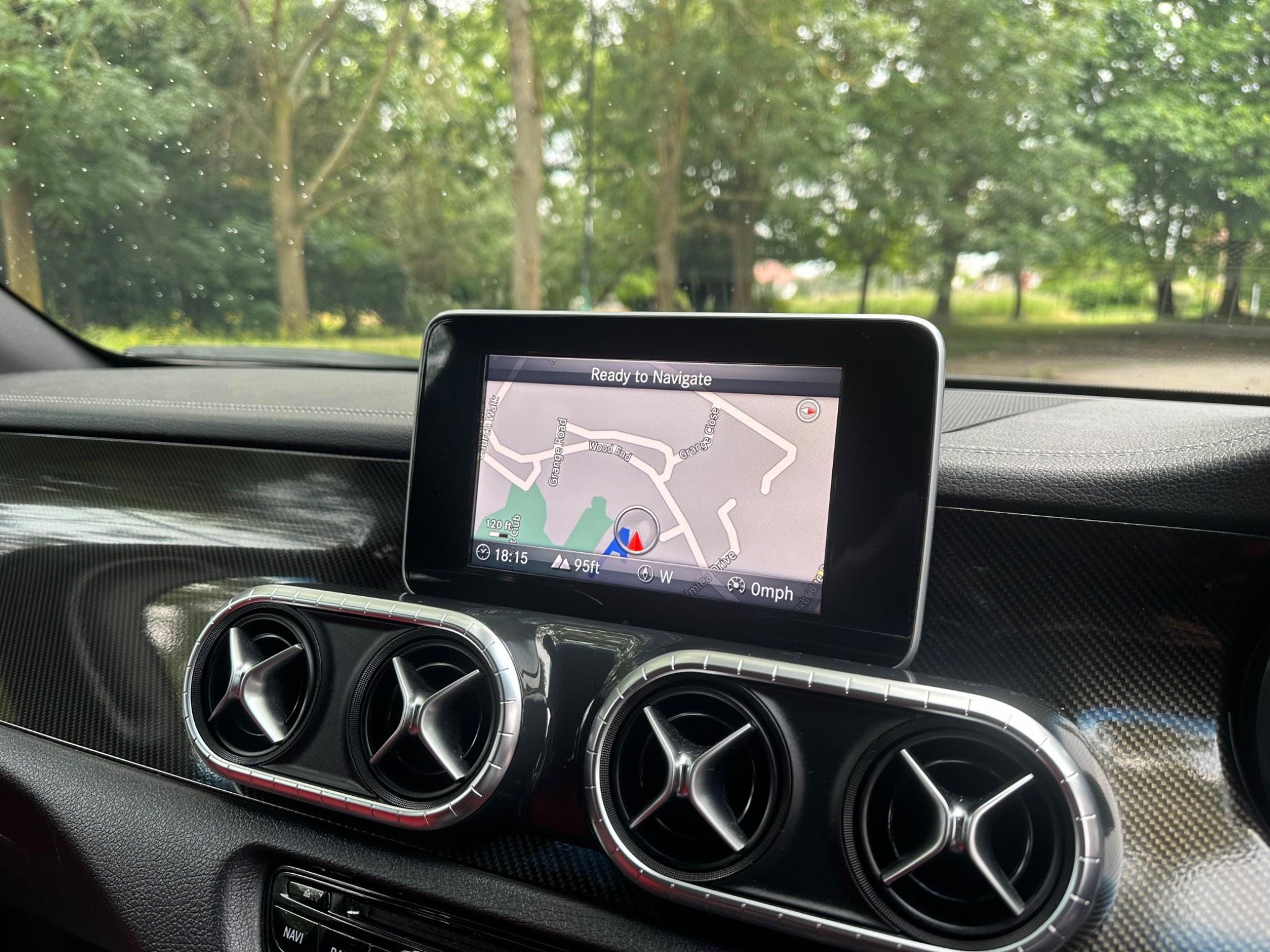 Mercedes-Benz X-Class view 28