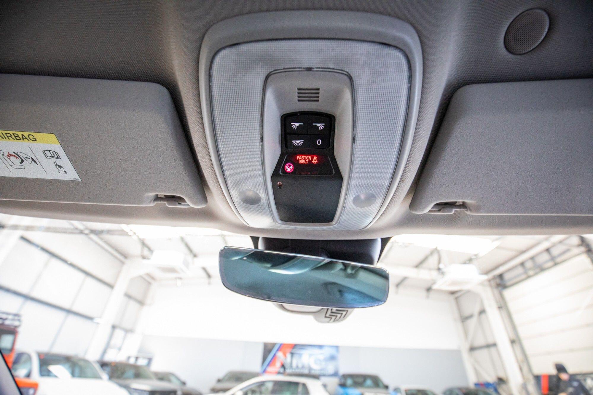 Volvo XC60 view 25