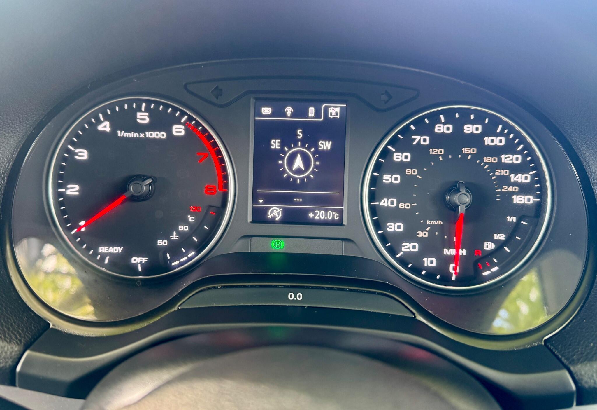 Audi Q2 view 71