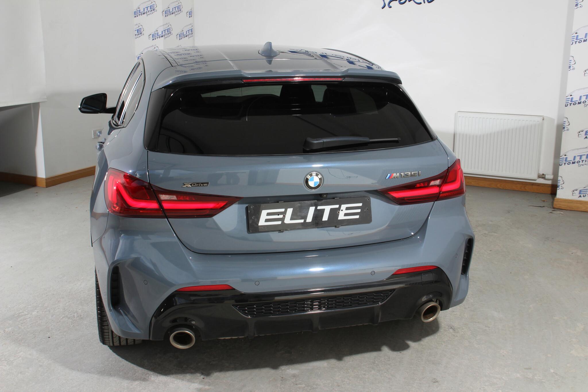 BMW 1 Series view 13