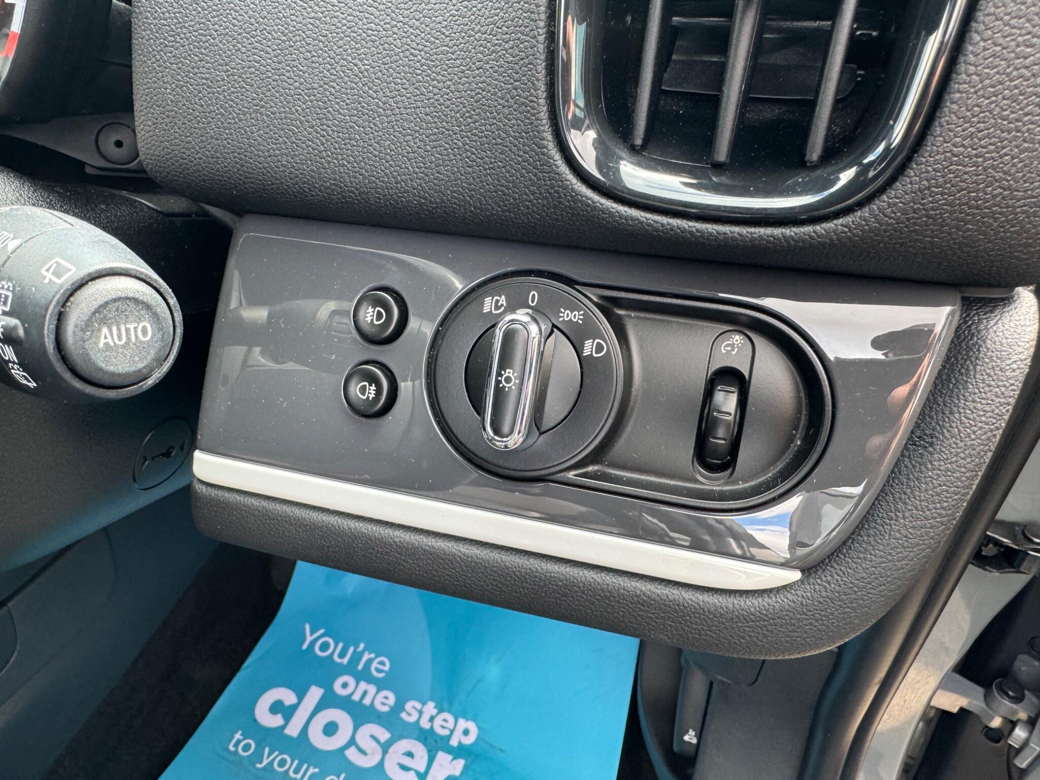 Mini Countryman view 23