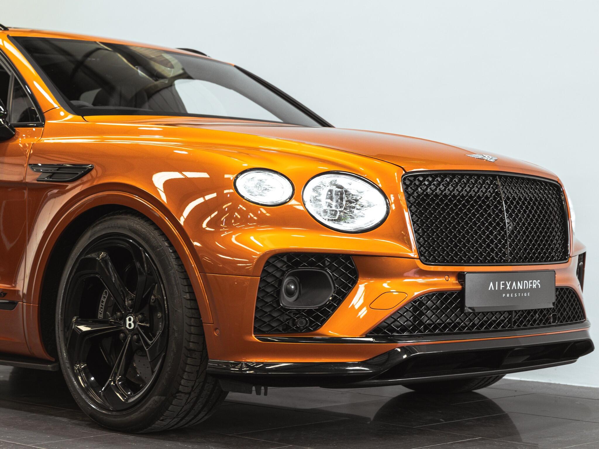 Bentley Bentayga view 26