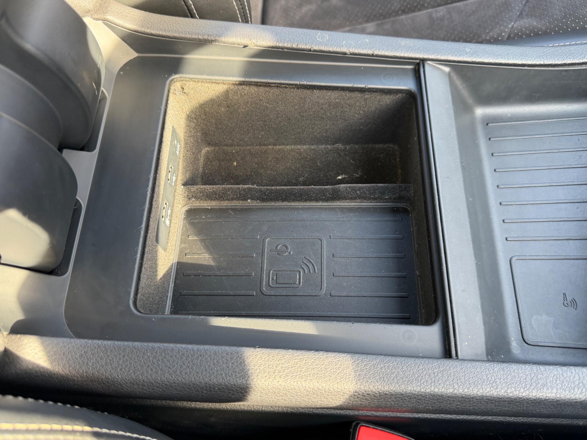Audi Q7 view 40