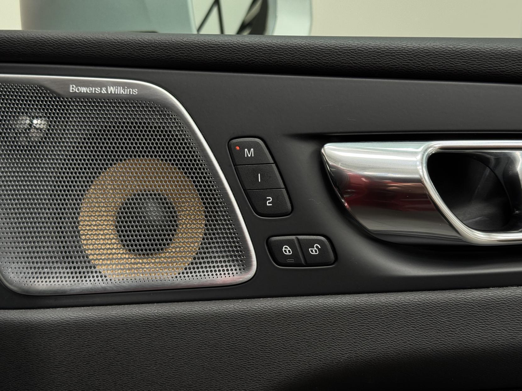 Volvo XC60 view 51