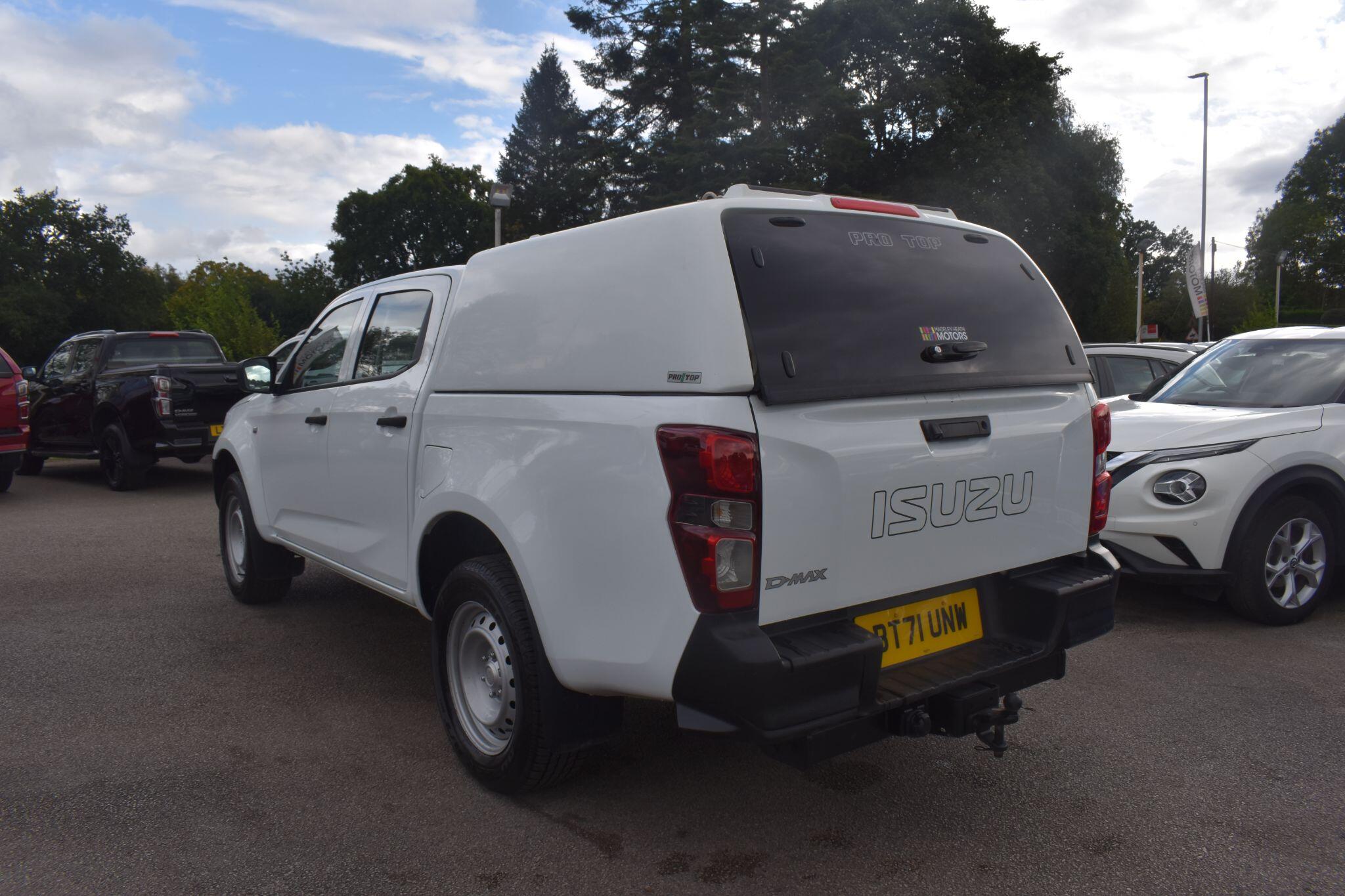 D-Max - 1.9 TD Utility 4WD Euro 6 (s/s) 4dr - Image 9