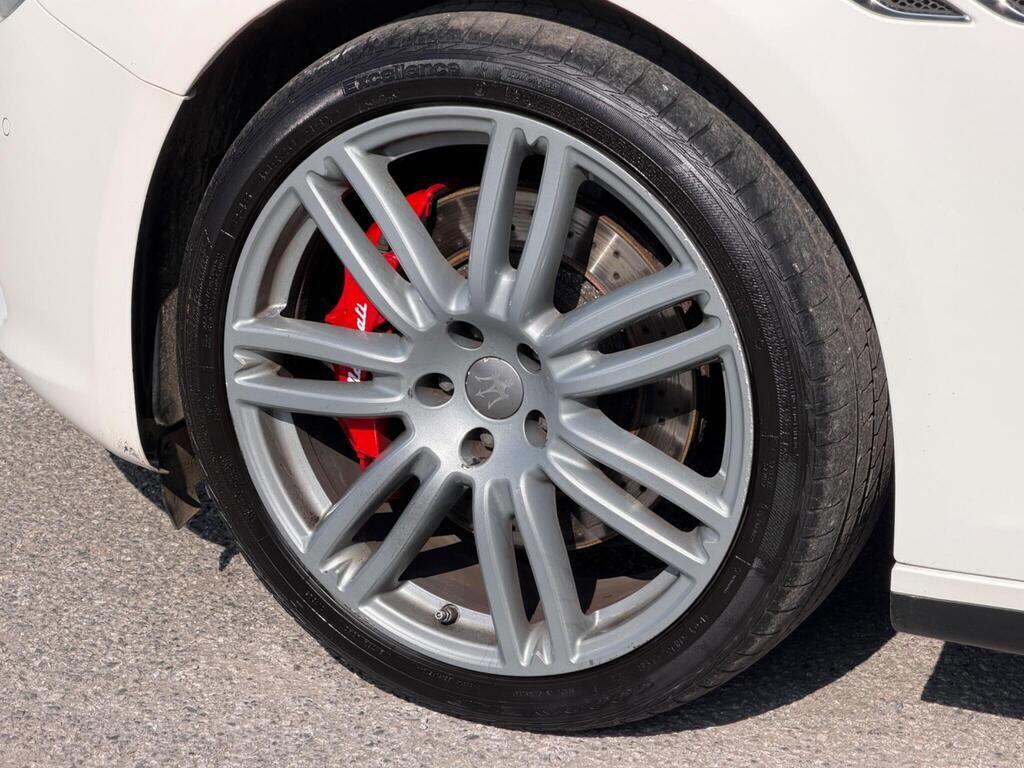 Maserati Ghibli view 57