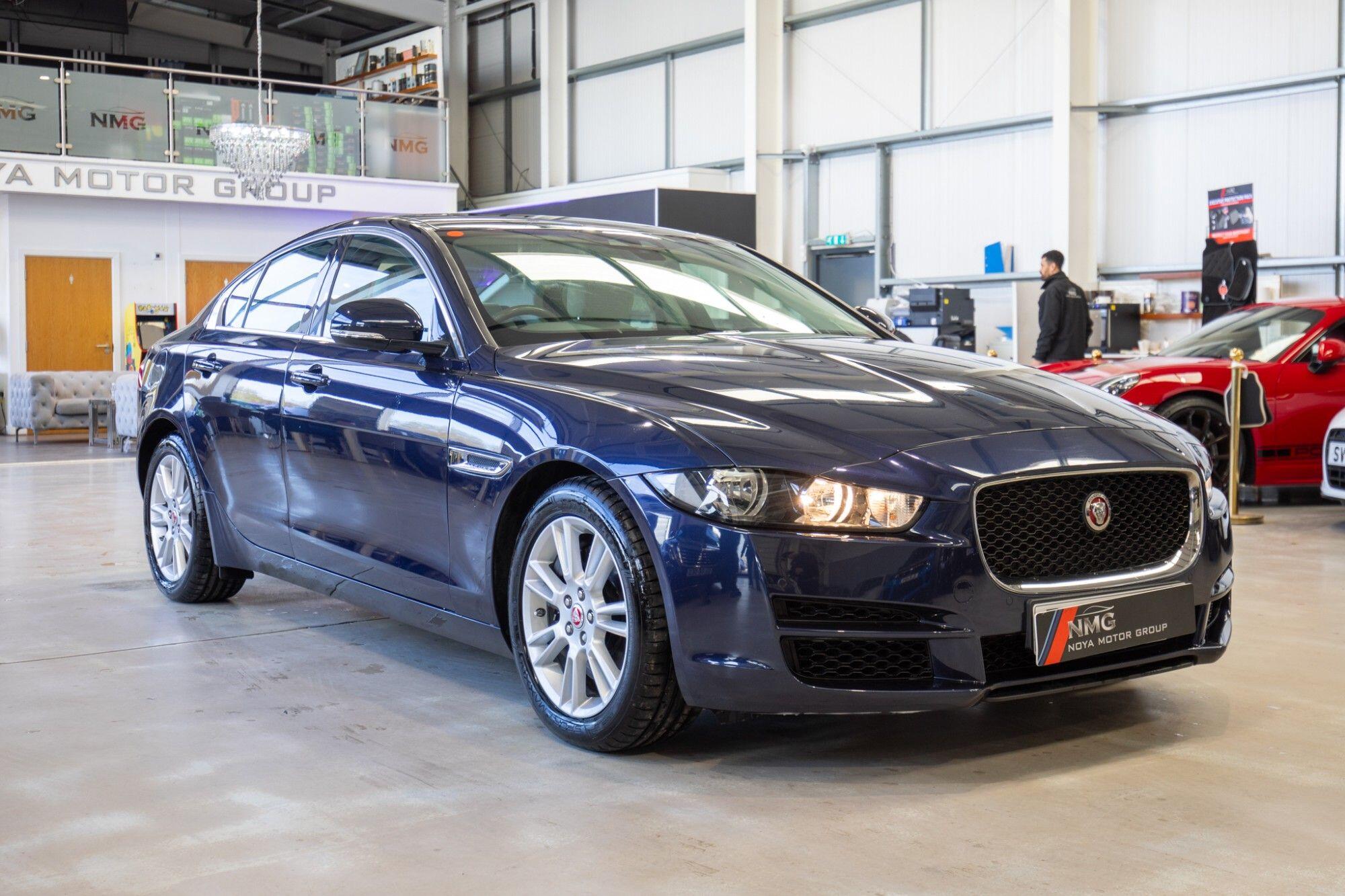 Jaguar Xe view 8