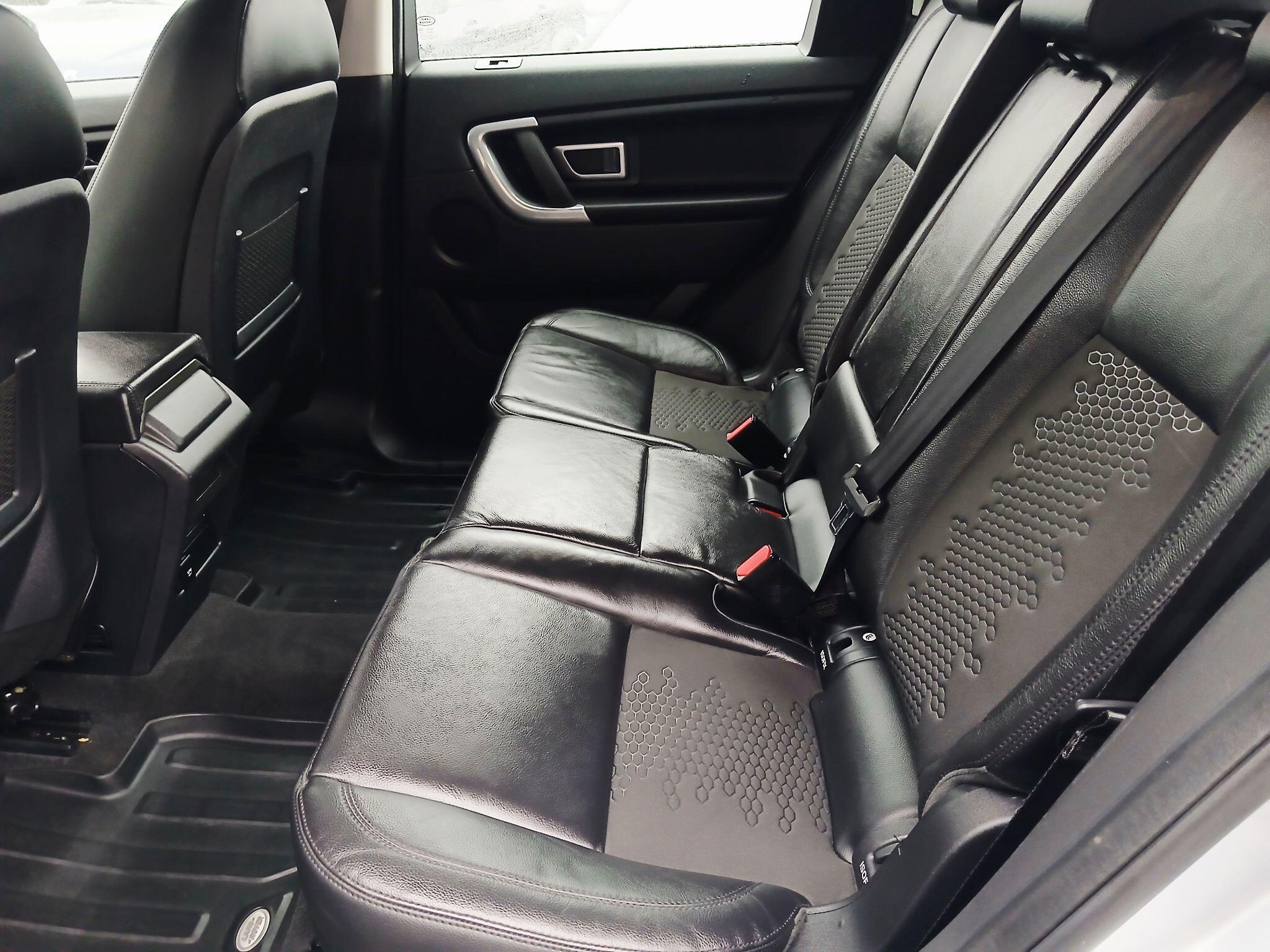 2018 Land Rover Discovery Sport 2.0 TD4 SE 4WD Euro 6 (s/s) 5dr • 100,000 miles image 22