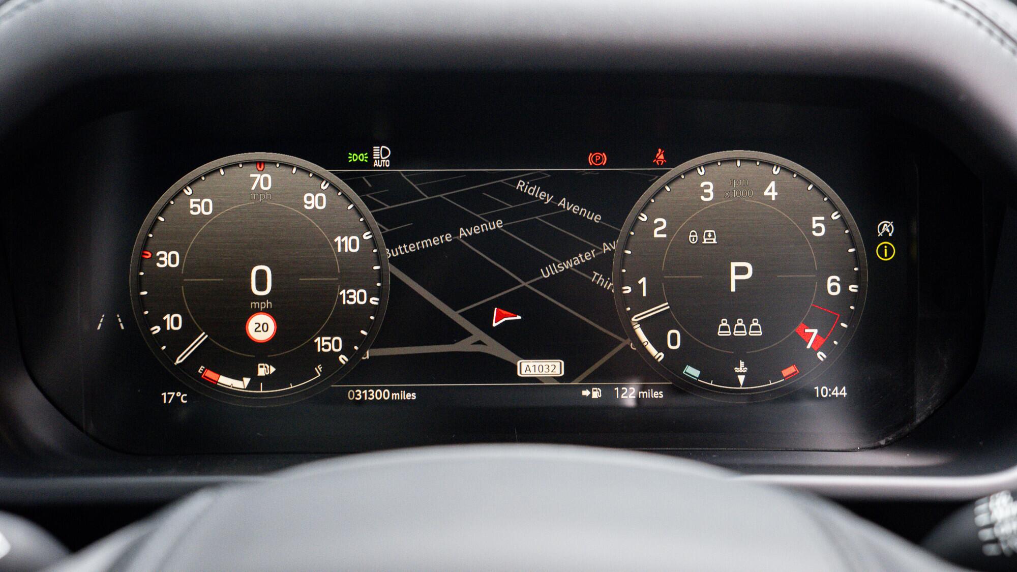 Land Rover Defender view 48