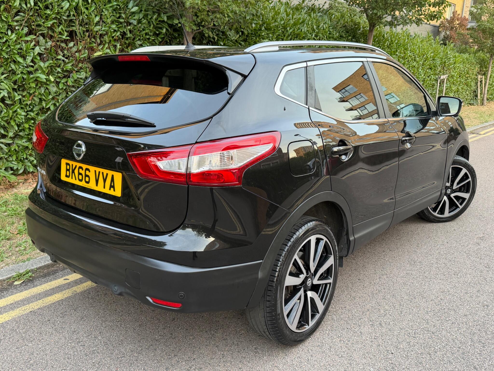 Nissan Qashqai view 11