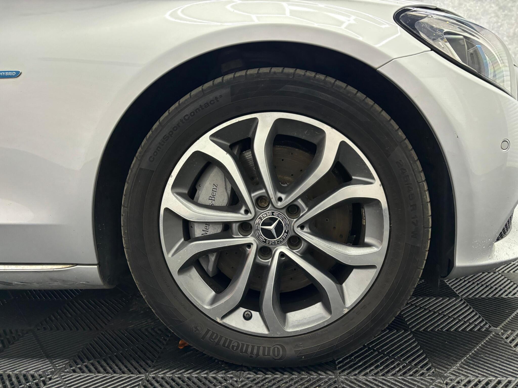 Mercedes-Benz C Class view 30