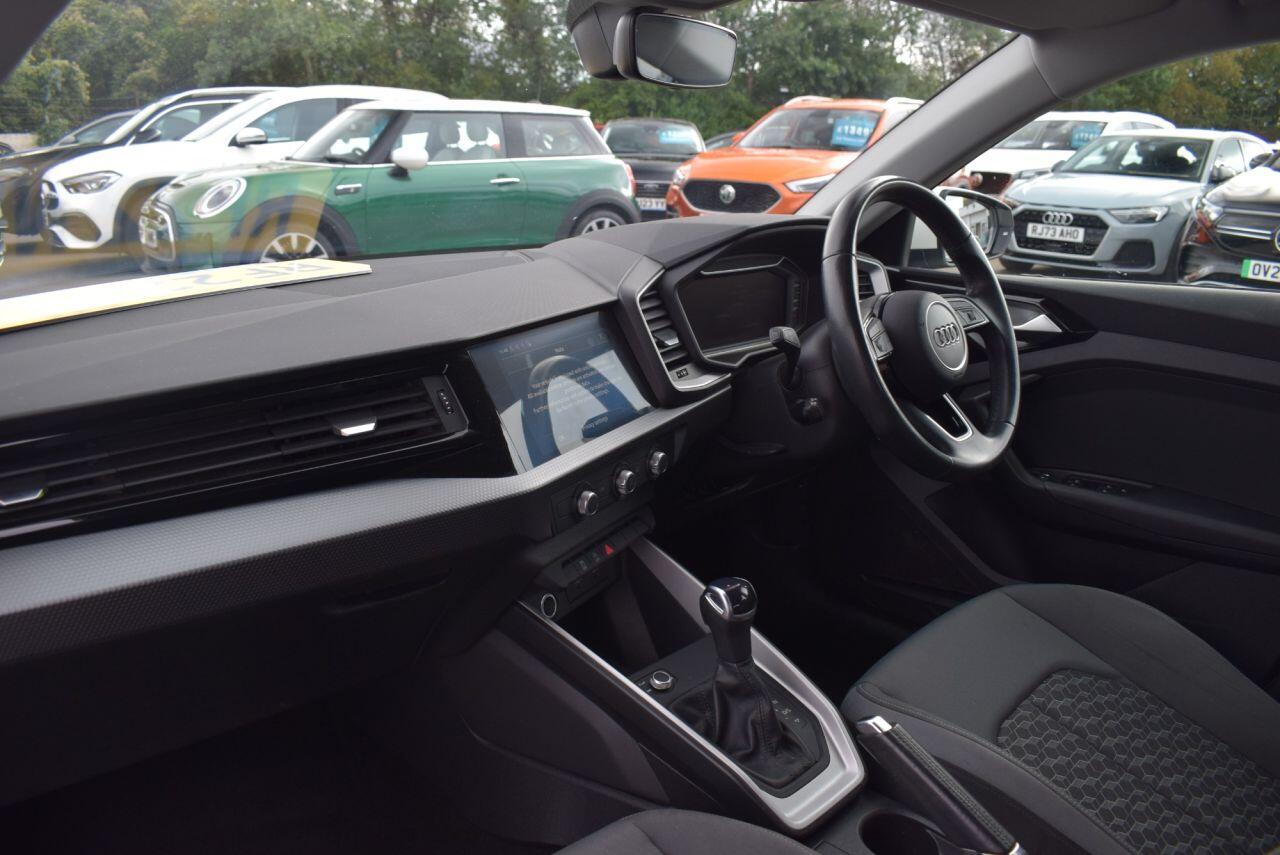 Audi A1 view 16