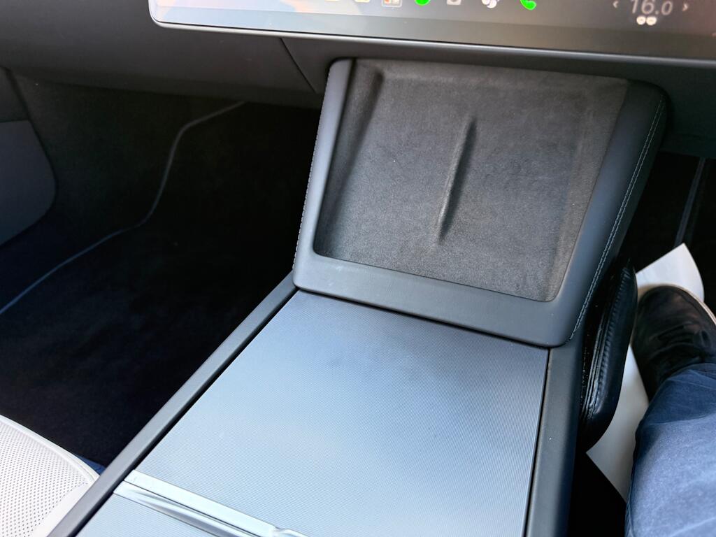 Tesla Model 3 view 48